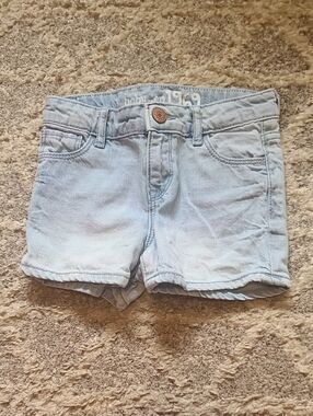 10 for $25 - baby GAP Girls 5 Years Light Blue Jean Shorts